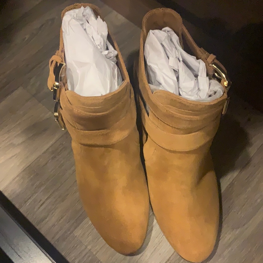 Michael Kors size 6.5m brand new never worn